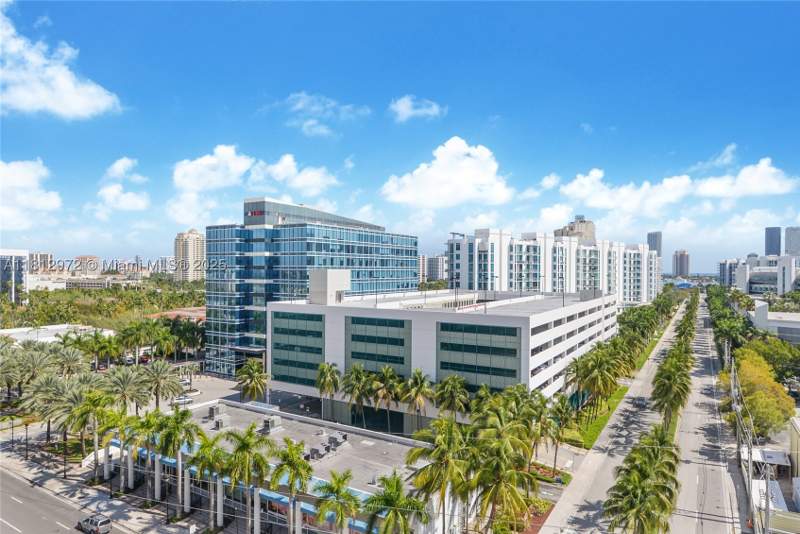 1 bedroom Condominium at 18800 NE 29th Ave 1011, Venture At Aventura East, Aventura — photo 3