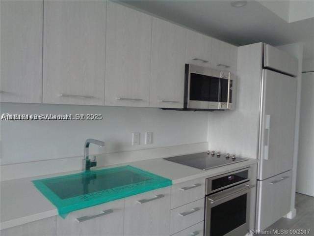 1 bedroom Condominium at 45 SW 9th St 2709, Brickell Heights East Con, Miami — photo 5