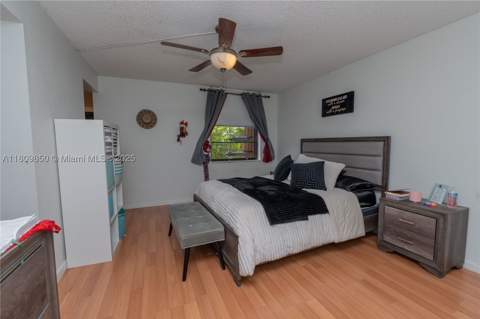 665 NE 195th St 419, Miami FL - photo 10 of 50