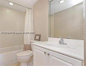 2 bedroom Condominium at 1455 N Treasure Dr 3R, Island Place At North Bay, North Bay Village — photo 4