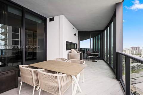 18555 Collins Ave 2105, Sunny Isles Beach FL - photo 15 of 20