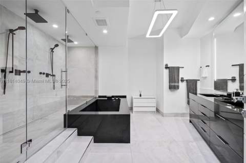 18555 Collins Ave 2105, Sunny Isles Beach FL - photo 16 of 20