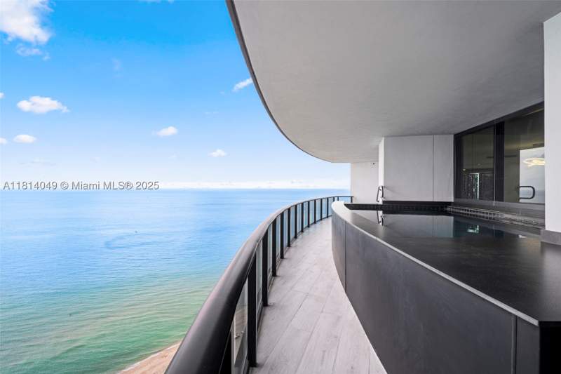 4 bedroom Condominium at 18555 Collins Ave 2105, 18555 Collins Avenue Cond, Sunny Isles Beach — photo 2