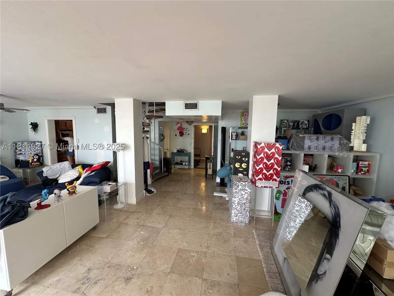 2 bedroom Condominium at 600 NE 36th St Ph14, Charter Club Condo, Miami — photo 5