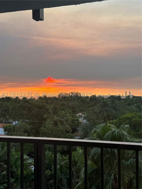 5701 Biscayne Blvd 701, Miami FL - photo 23 of 25