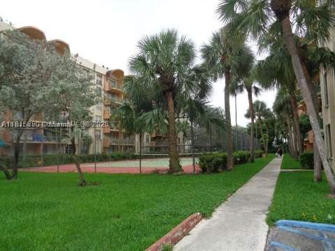 9320 Fontainebleau Blvd 503, Miami FL - photo 8 of 21
