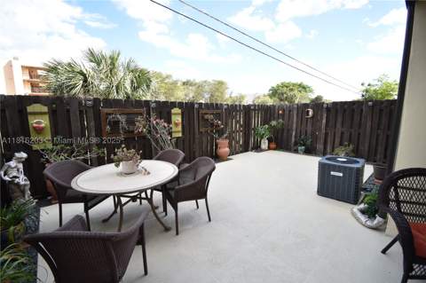 8469 SW 137th Ave 8469, Miami FL - photo 15 of 17