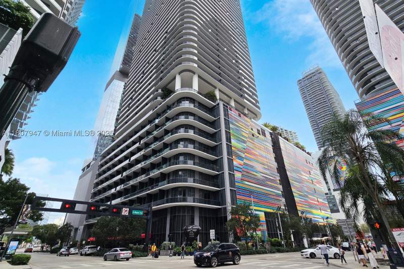 3 bedroom Condominium at 801 S Miami Ave 2201, 801 SMA RESIDENCES CONDO, Miami — photo 2