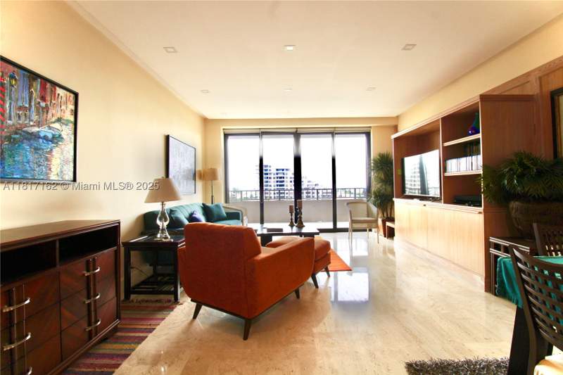 2 bedroom Condominium at 151 Crandon Blvd 702, The Emeraldbay @ Key Colon, Key Biscayne — photo 4