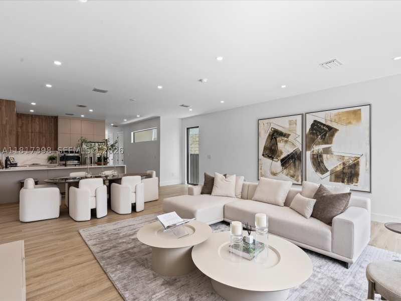 4 bedroom Townhouse at 2732 SW 31st Ave, Silver Bluff, Miami — photo 1