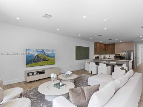 2732 SW 31st Ave, Miami FL - photo 16 of 55