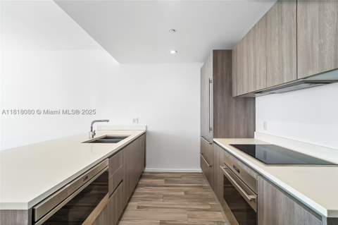 801 S Miami Ave 3704, Miami FL - photo 9 of 53