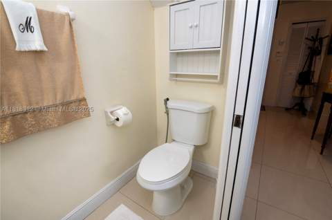 2375 W 74th St 106-6, Hialeah FL - photo 14 of 43