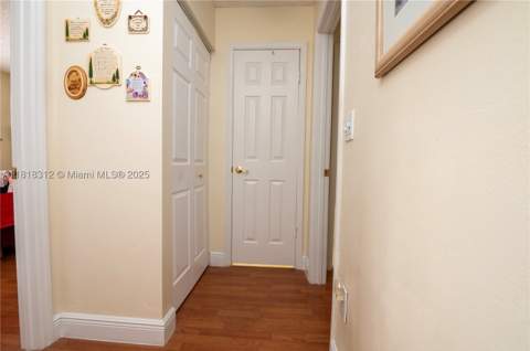 2375 W 74th St 106-6, Hialeah FL - photo 22 of 43