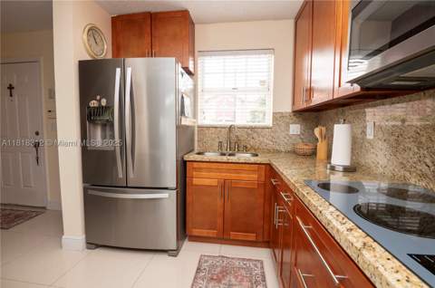 2375 W 74th St 106-6, Hialeah FL - photo 8 of 43