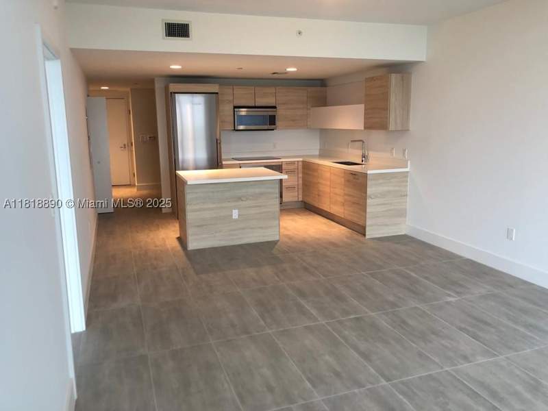2 bedroom Condominium at 16385 Biscayne Blvd 1005, The Harbour North Condo, North Miami Beach — photo 2