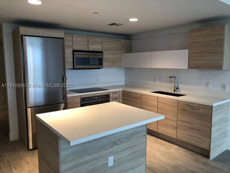 2 bedroom Condominium at 16385 Biscayne Blvd 1005, The Harbour North Condo, North Miami Beach — photo 3