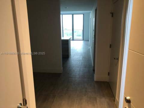 16385 Biscayne Blvd 1005, North Miami Beach FL - photo 9 of 53