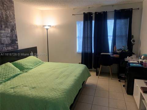 17911 NW 68th Ave O104, Hialeah FL - photo 8 of 31
