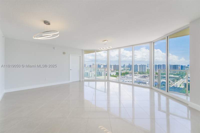2 bedroom Condominium at 16699 Collins Ave 2107, La Perla Condo, Sunny Isles Beach — photo 2