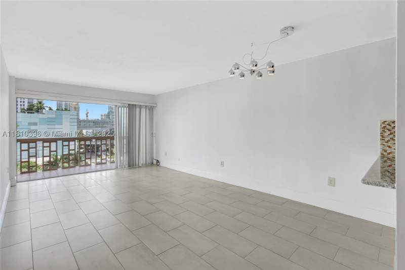 1 bedroom Condominium at 600 NE 25th St Phd, Riviera Towers Condo, Miami — photo 5