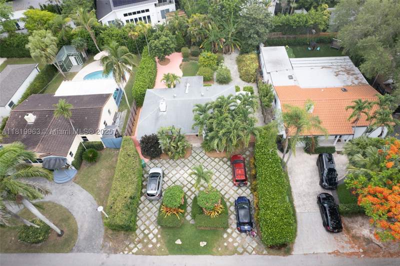 0 bedroom SingleFamilyResidence at 4245 Braganza Ave, Woodridge Sub, Miami — photo 2