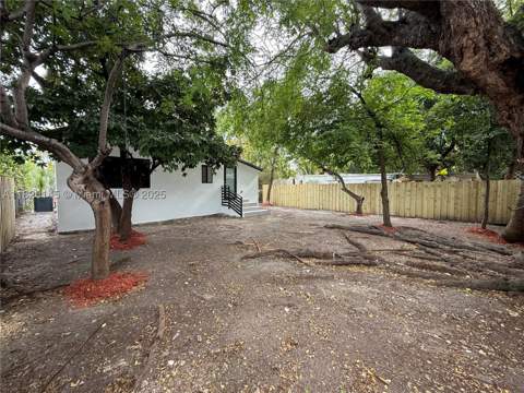 1125 NW 37th St, Miami FL - photo 14 of 14