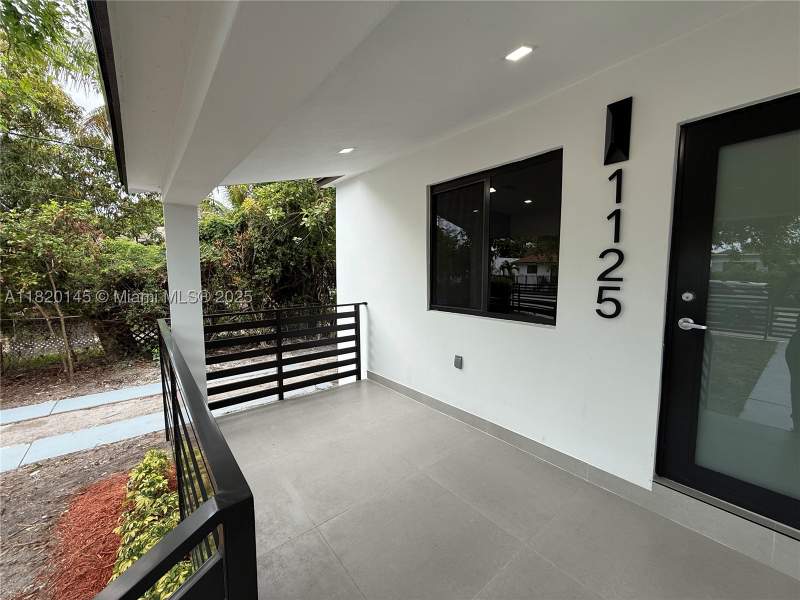 3 bedroom SingleFamilyResidence at 1125 NW 37th St, 36th St Manor, Miami — photo 2
