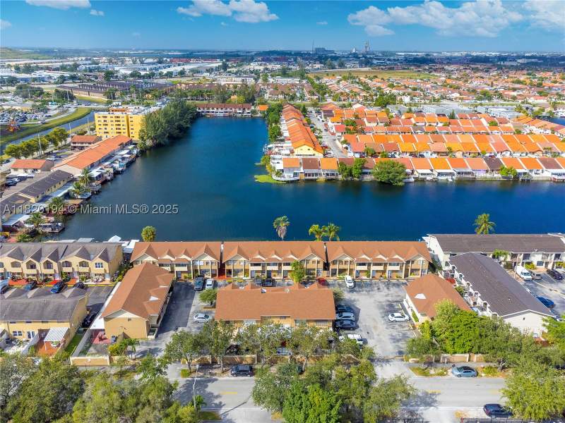 2 bedroom Condominium at 5314 W 26th Ave 105, West View Lake Townhomes, Hialeah — photo 4