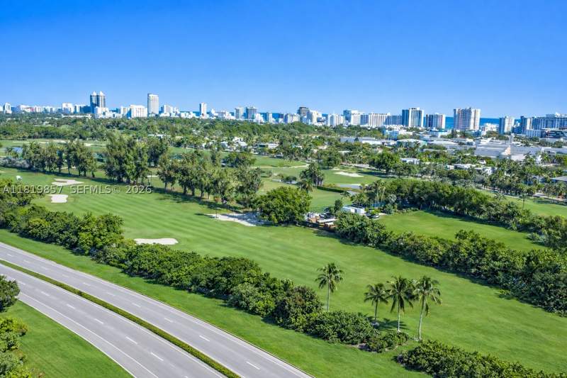 4 bedroom SingleFamilyResidence at 2050 Alton Rd, Amd Plat Of Sunset Lake S, Miami Beach — photo 4