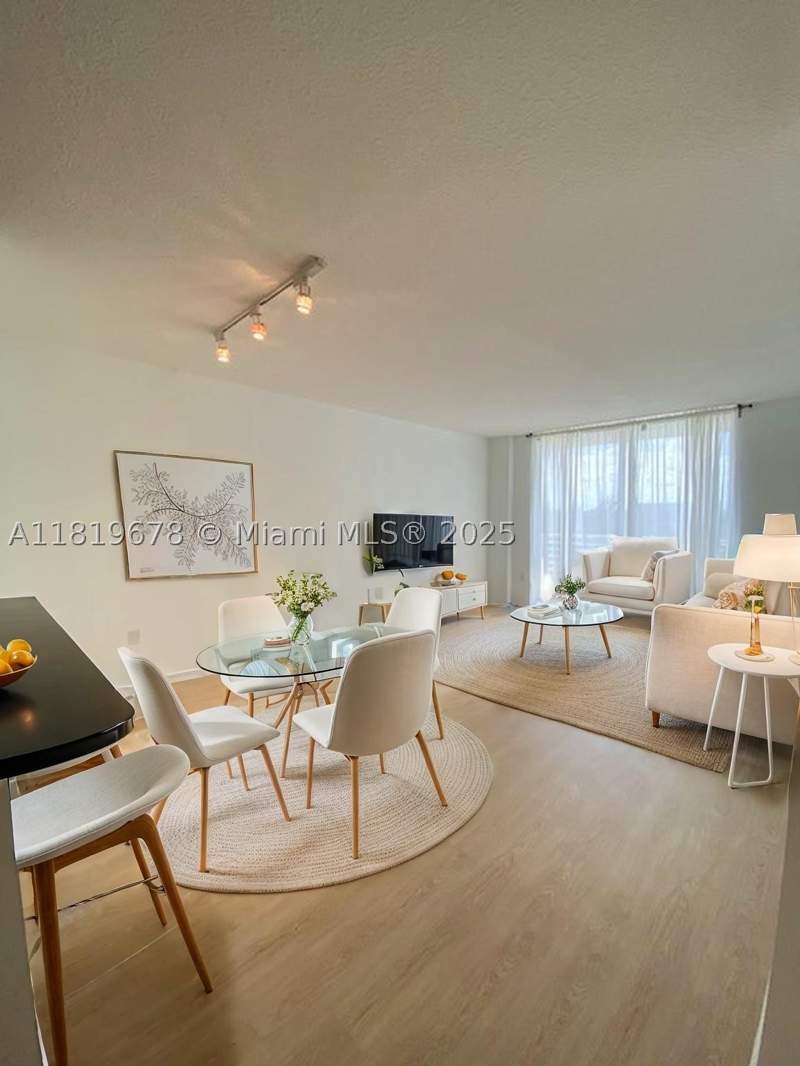 1 bedroom Condominium at 2775 NE 187th St 407, Venture At Aventura West, Aventura — photo 2