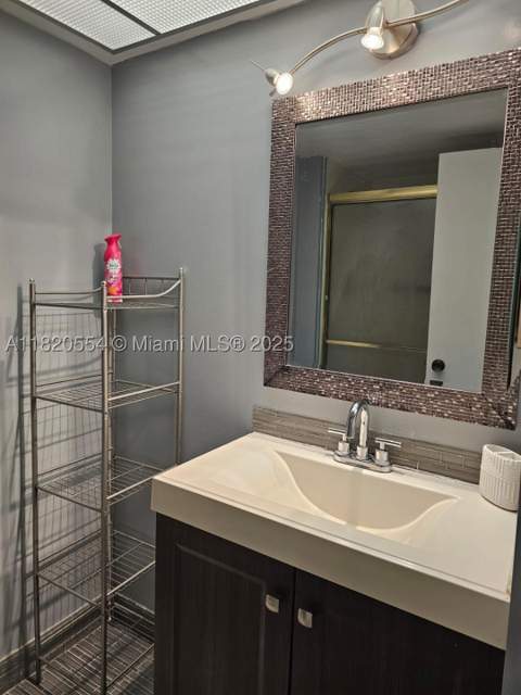 251 174th St 2111, Sunny Isles Beach FL - photo 12 of 32