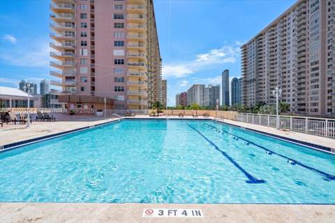 251 174th St 2111, Sunny Isles Beach FL - photo 21 of 32