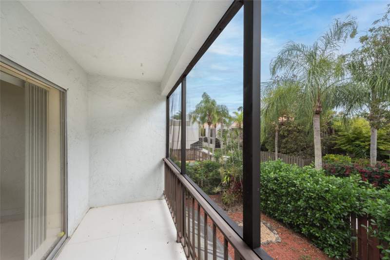 2 bedroom Condominium at 7925 SW 104th Street 203E, Venetian Palms Condo, Miami — photo 5