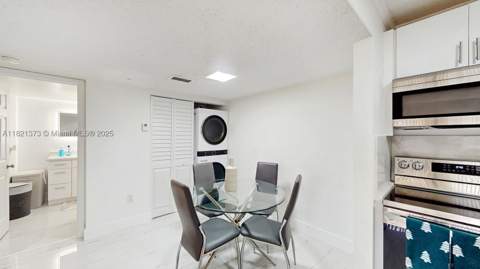 7180 NW 179th St 105, Hialeah FL - photo 6 of 14