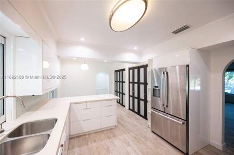 13200 SW 59th Ave, Pinecrest FL - photo 8 of 29