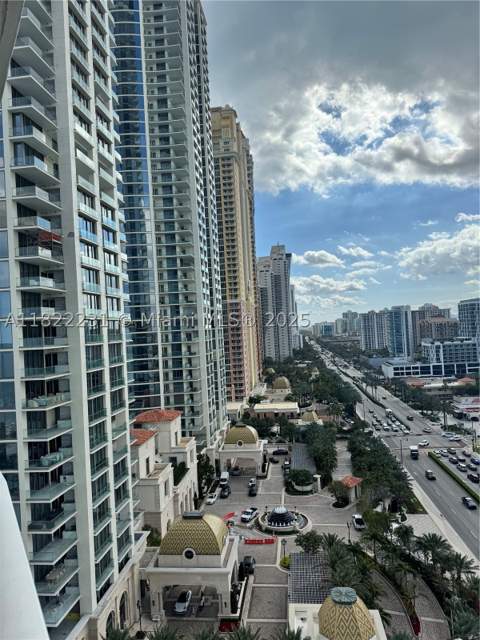 18001 Collins Ave 918, Sunny Isles Beach FL - photo 12 of 28