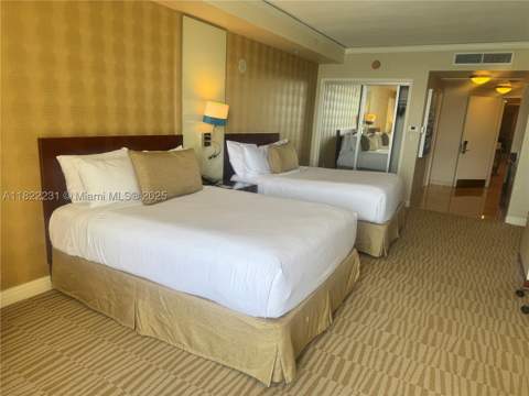 18001 Collins Ave 918, Sunny Isles Beach FL - photo 6 of 28