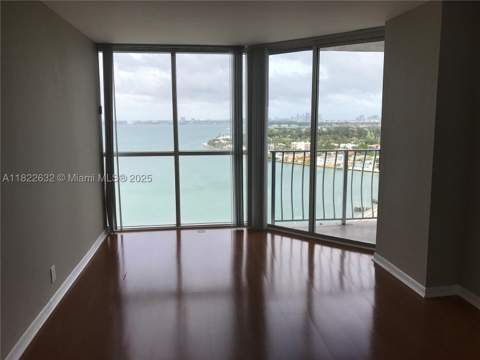7601 E Treasure Dr 2114, North Bay Village FL - photo 7 of 14