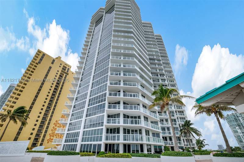 3 bedroom Condominium at 16425 Collins Ave 311, Oceania I Condo, Sunny Isles Beach — photo 2
