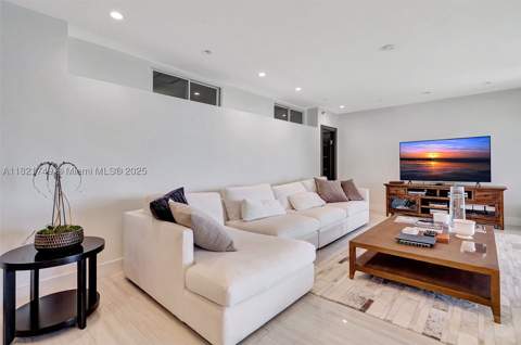 16425 Collins Ave 311, Sunny Isles Beach FL - photo 8 of 60