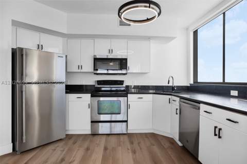 1330 West Ave 3007, Miami Beach FL - photo 10 of 88