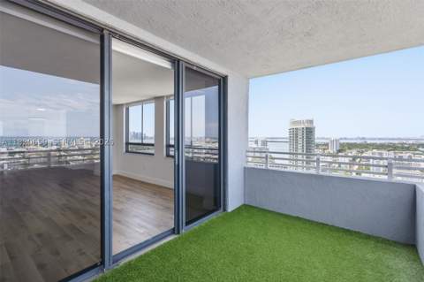 1330 West Ave 3007, Miami Beach FL - photo 7 of 88