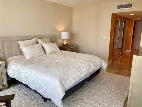 16500 Collins Avenue 2052, Sunny Isles Beach FL - photo 18 of 33