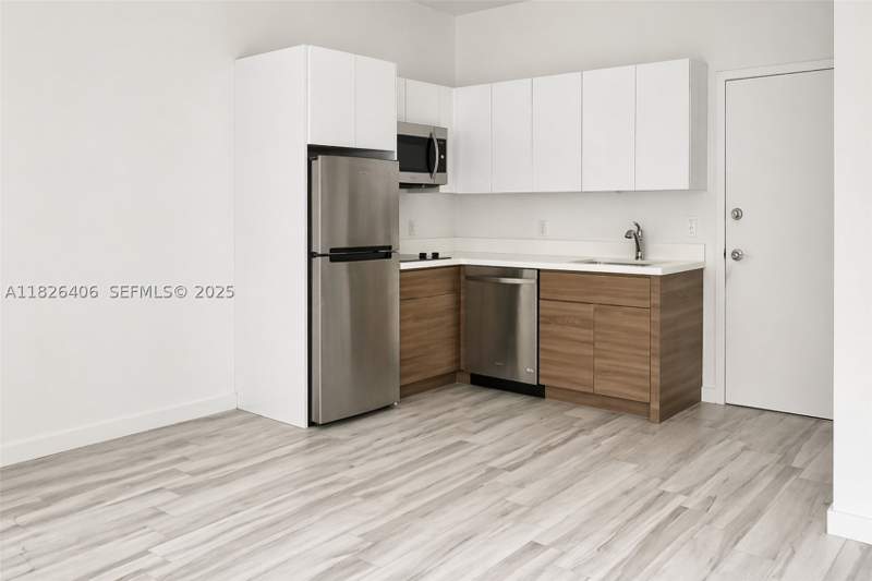 1 bedroom Condominium at 1560 Meridian Ave 206, Lincoln Sub, Miami Beach — photo 2
