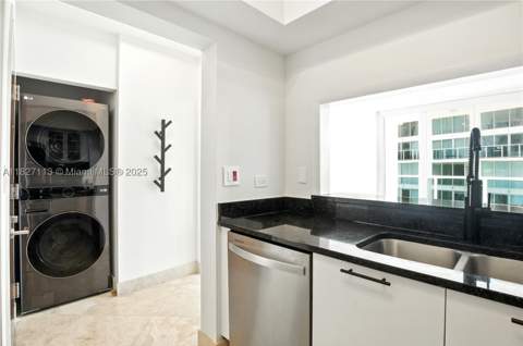 31 SE 5th St 4021, Miami FL - photo 23 of 25