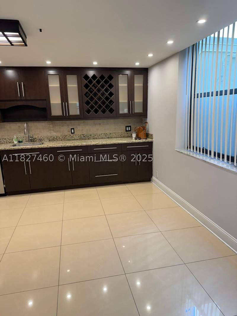 3 bedroom Condominium at 20401 NE 30th Ave 124-8, Villa Dorada Condo No 2, Aventura — photo 4