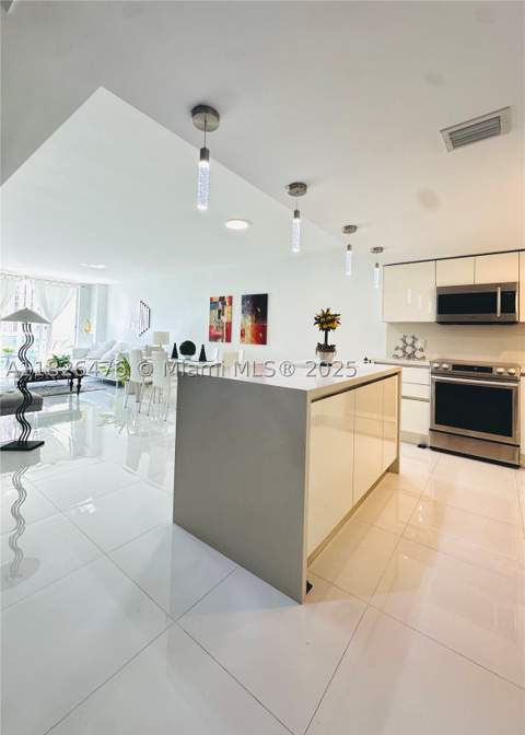 19390 Collins Ave 911, Sunny Isles Beach FL - photo 19 of 29
