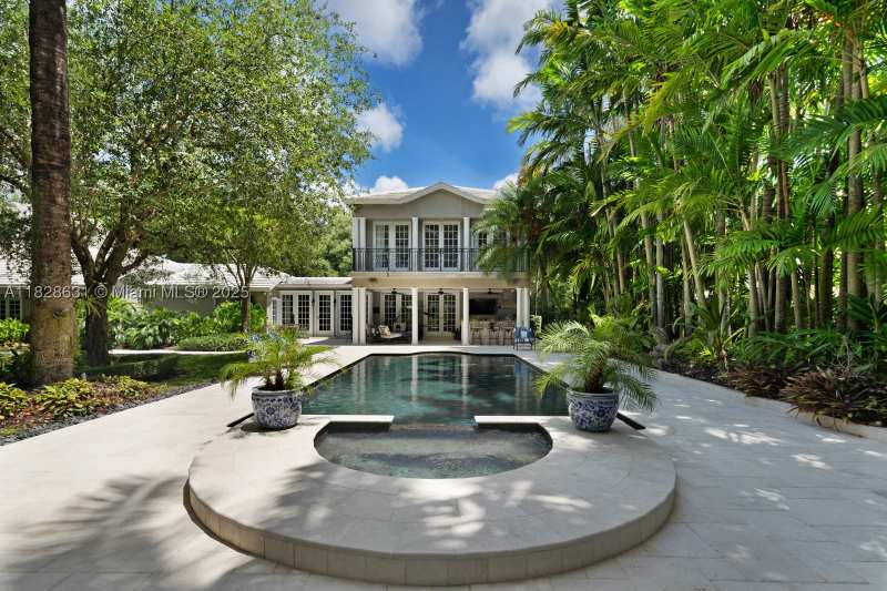 6 bedroom SingleFamilyResidence at 7360 SW 164th St, Kings Cove, Palmetto Bay — photo 1