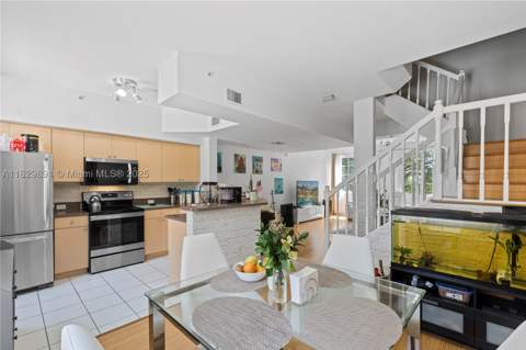 2811 NE 185th St 804, Aventura FL - photo 11 of 31